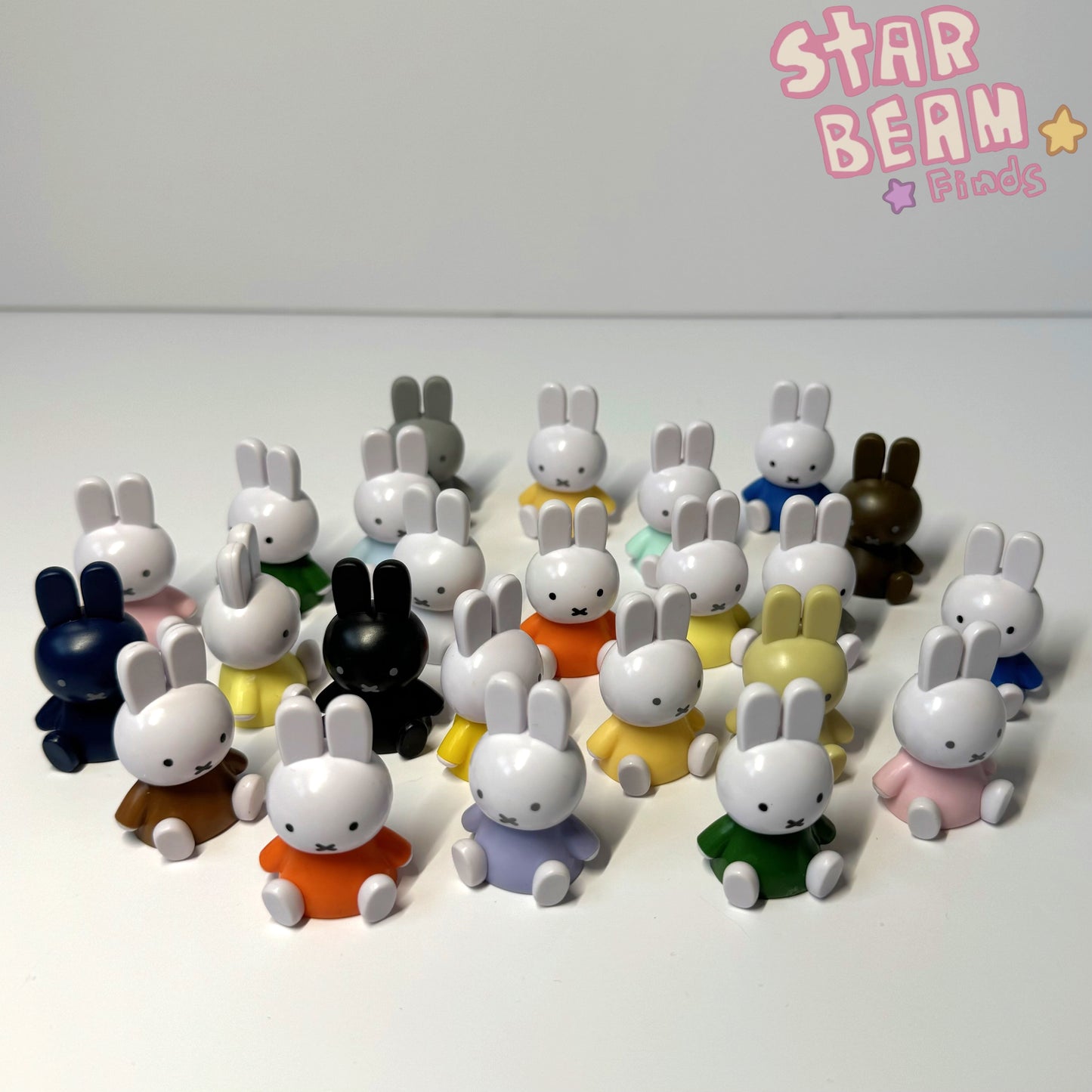 Small Miffy Sitting Figures Mystery Pack